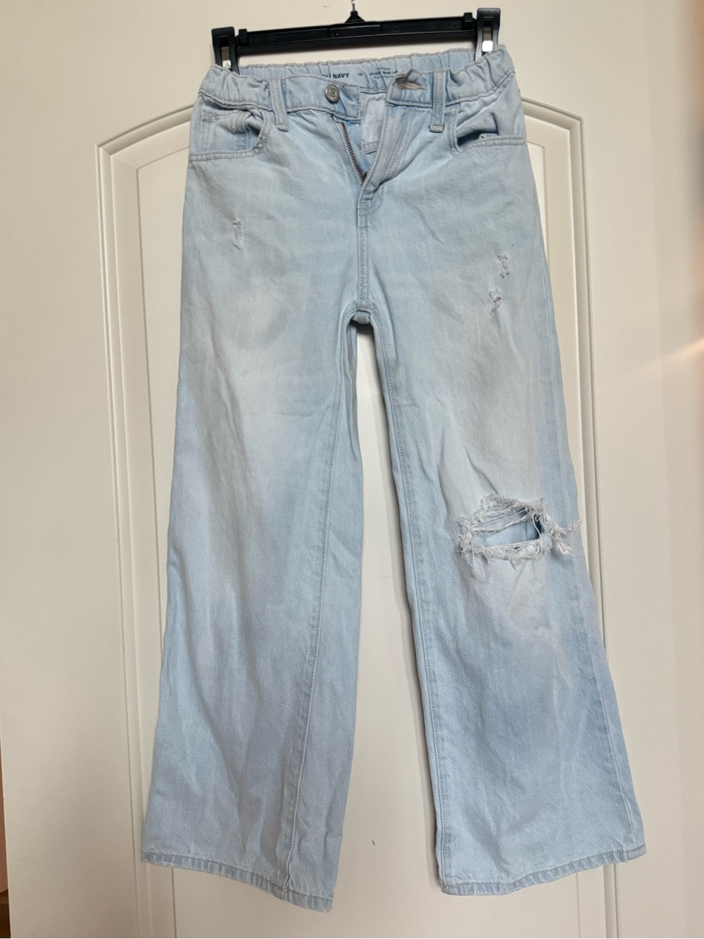 Old Navy kids Light Wash Distressed Baggy  Wide-Leg Jeans